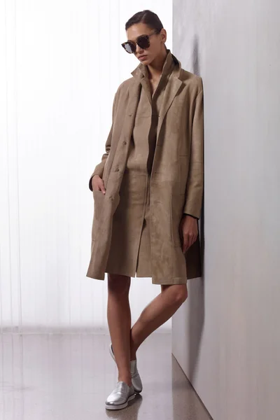 Look 18